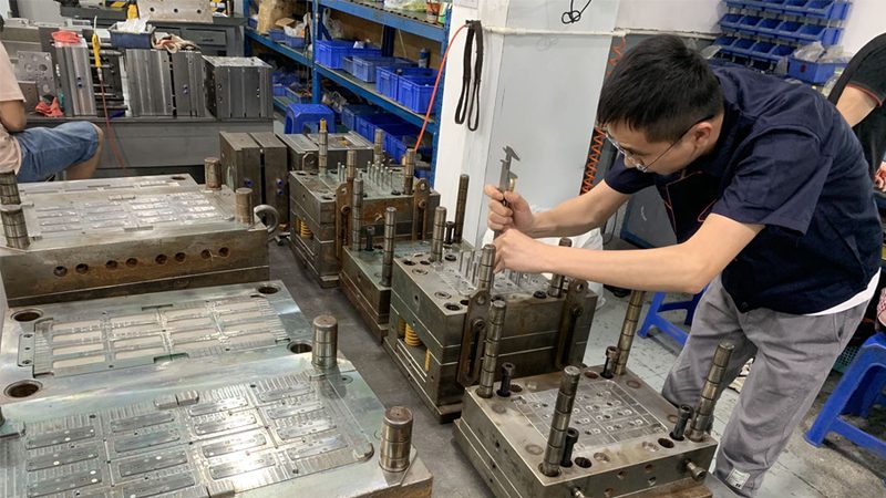 硅胶模具材料型号选择的关键考量**