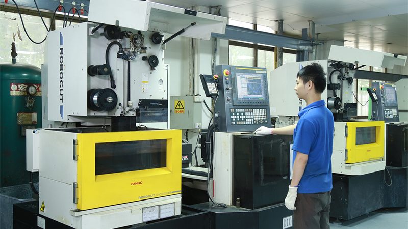 精密模具加工设备：规格尺寸背后的工艺智慧